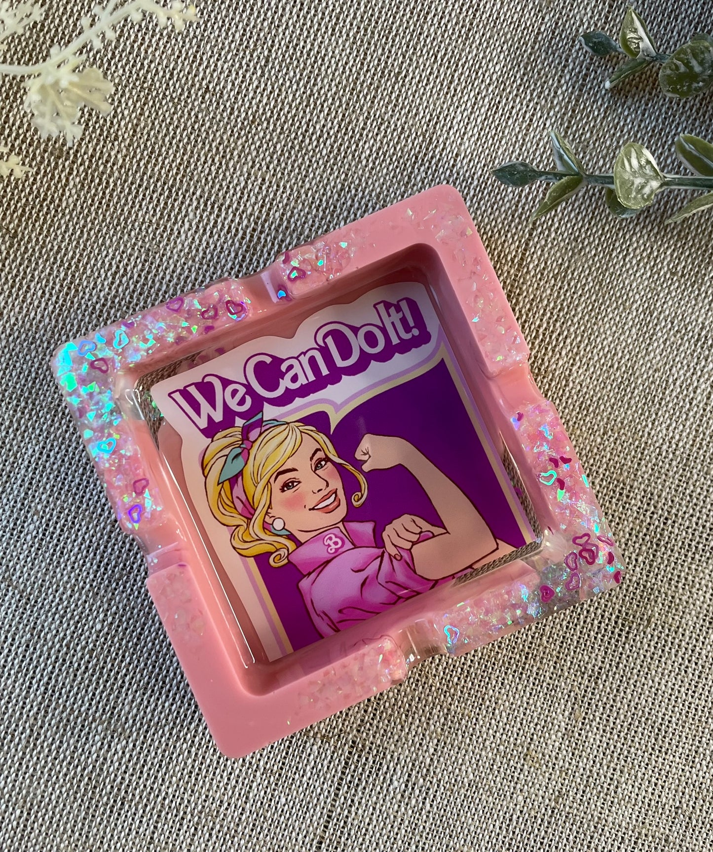 Resin Aschenbecher Barbie Edition