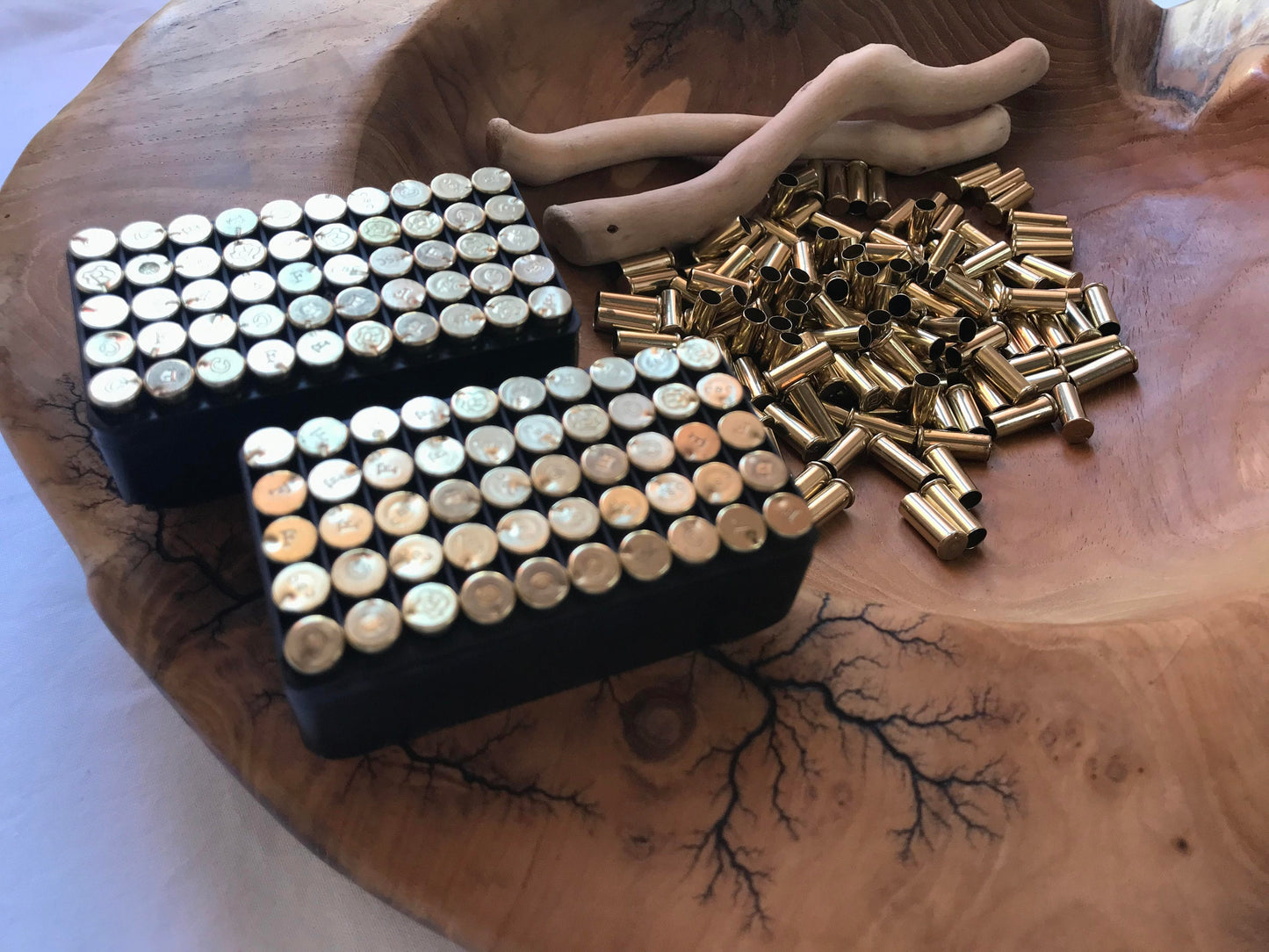 100 Stück Deko Patronenhülsen-22 lfb-Basteln-Resin-Epoxy-Dekoration-Bundeswehr-Army-Military-Bullet-Wohndeko-Ammo-Soldier