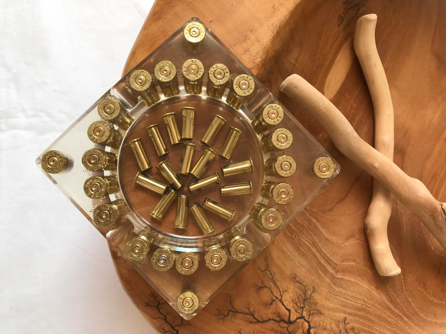 Aschenbecher aus Epoxidharz-Vatertag-Männer Geschenk-Jäger-Soldier-Army-Military-Bundeswehr-Ammo-Bullet-Resin-Shotgun-Patronen-Party-Bar