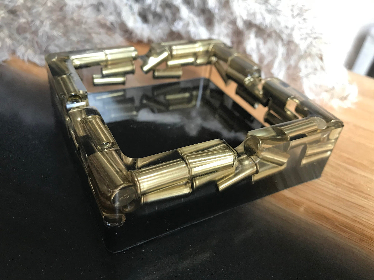 ELEGANT Resin ashtray with cartridge cases