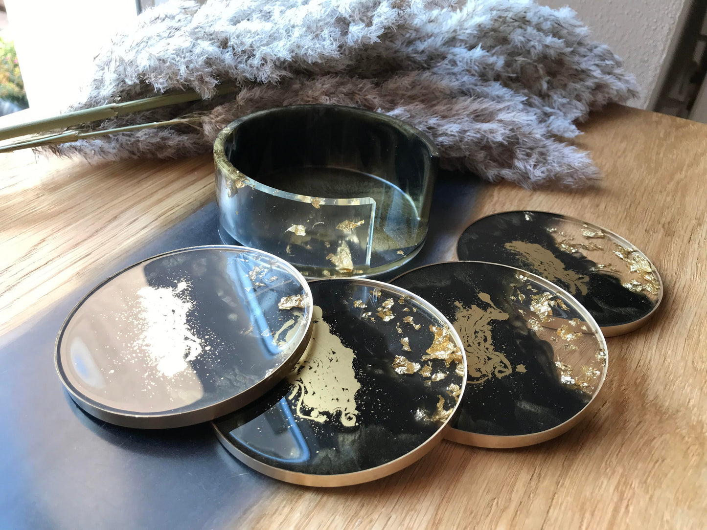 Untersetzer Set / mit 4 Untersetzer / Home / Epoxid / Resin / Coaster / Party / Bar / Dekoration / Gold / Wohndeko / Balkon / Hochzeit
