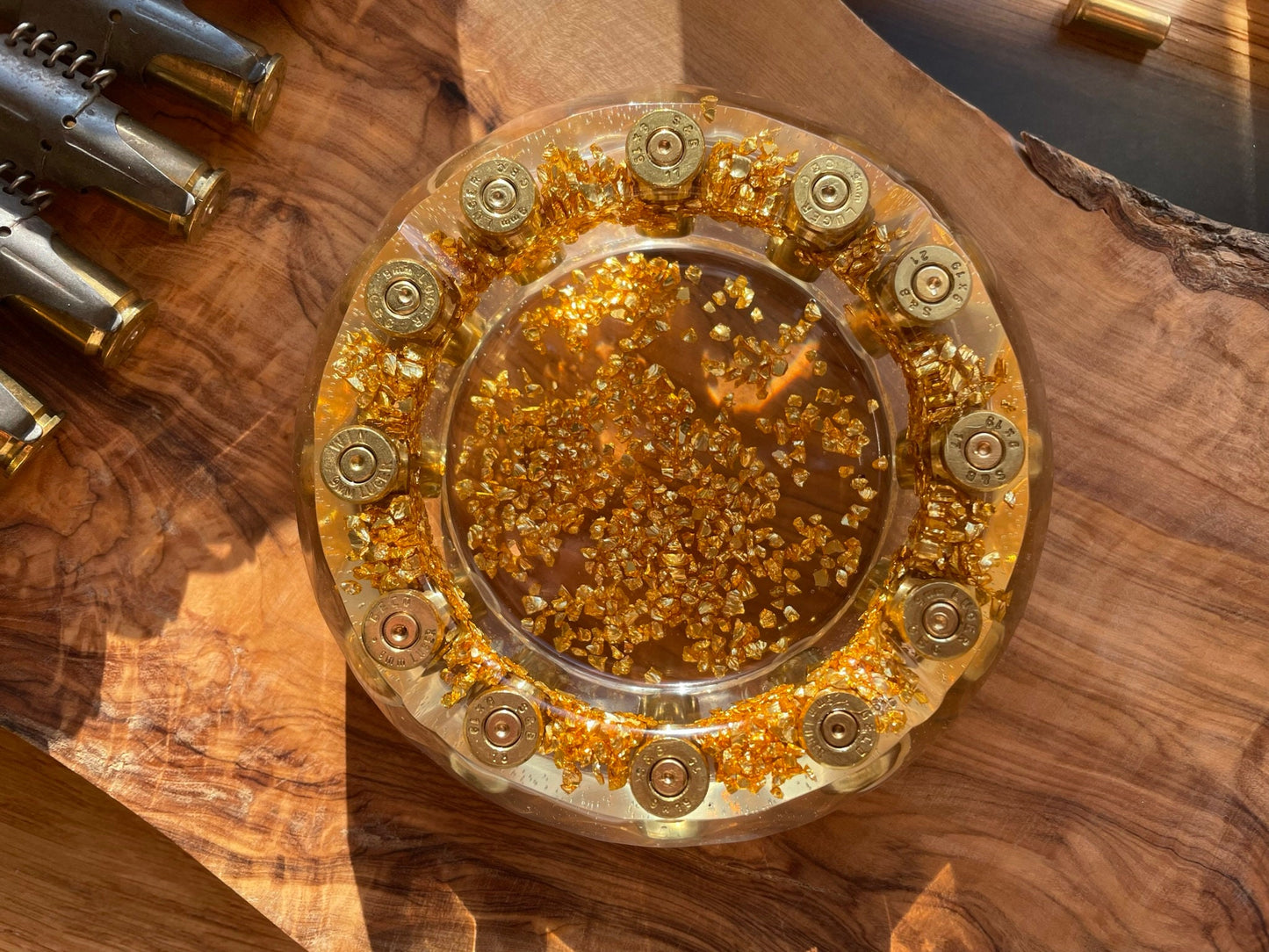 GOLD Aschenbecher aus Resin-Muttertag-Vatertag-Dekoration-Männer Geschenk-Patronenhülsen-Army-Military-Bundeswehr-Ammo-Bullet-Jäger