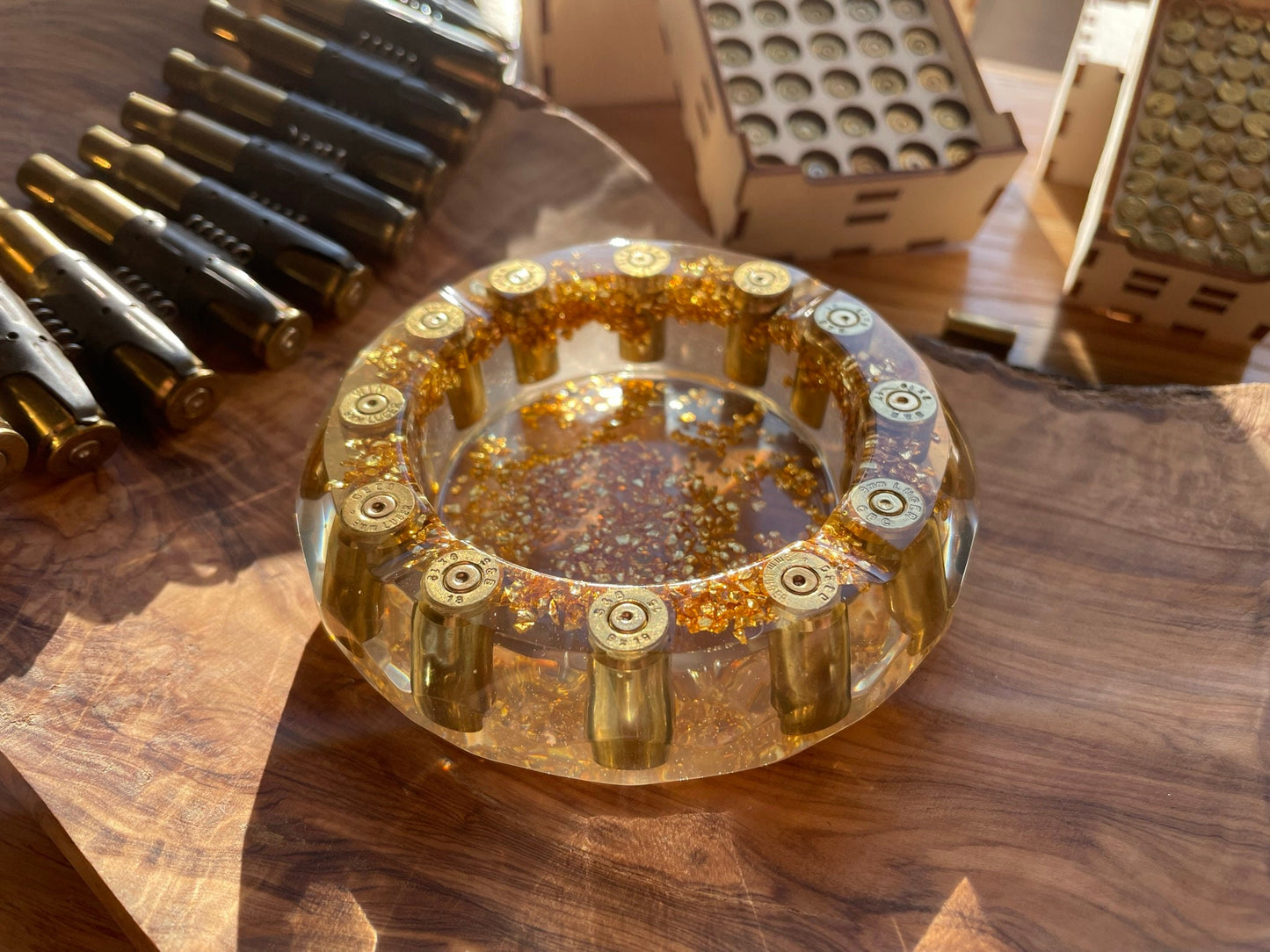 GOLD Aschenbecher aus Resin-Muttertag-Vatertag-Dekoration-Männer Geschenk-Patronenhülsen-Army-Military-Bundeswehr-Ammo-Bullet-Jäger