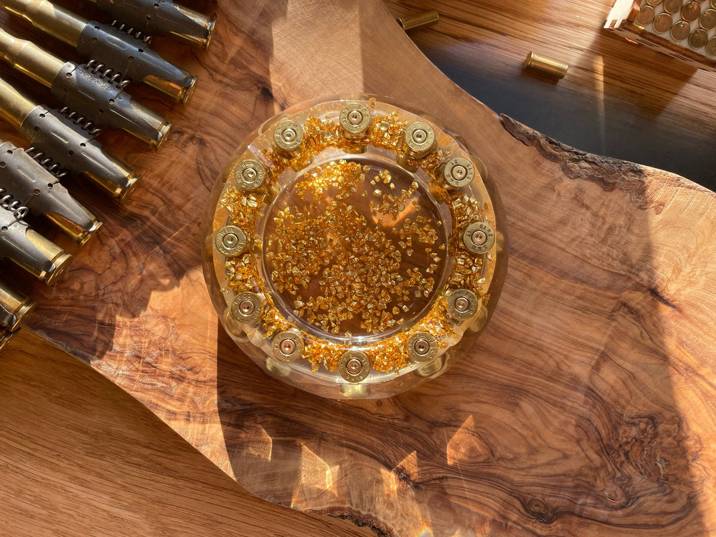 GOLD Aschenbecher aus Resin-Muttertag-Vatertag-Dekoration-Männer Geschenk-Patronenhülsen-Army-Military-Bundeswehr-Ammo-Bullet-Jäger