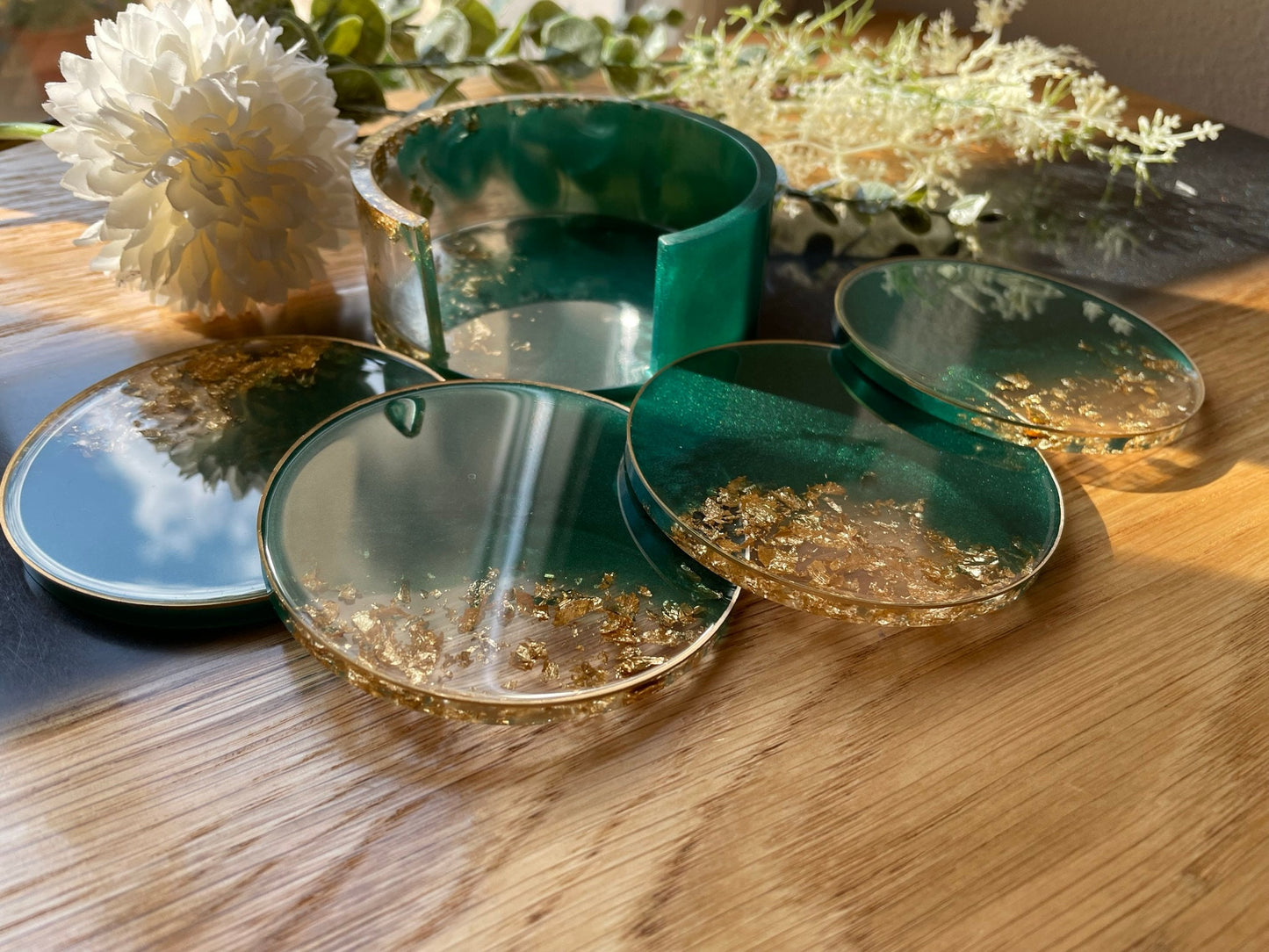 Untersetzer Set / mit 4 Untersetzer / Home / Epoxid / Dekoration / Coaster / Resin / Grün / Gold / Party / Balkon / Terasse / Bar / Deko