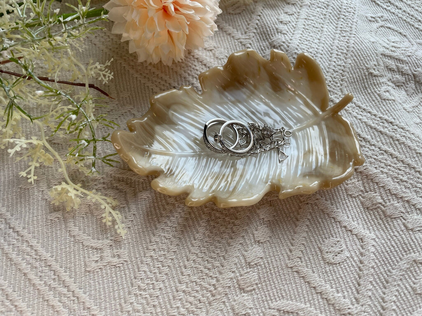 Jewelry bowl decoration resin gift bowl leaf shape ring bowl epoxy resin leaf home decoration decoration wedding gifts individual