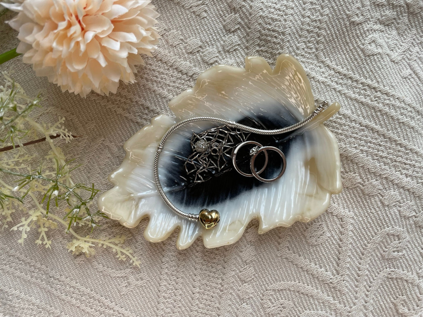 Jewelry bowl decoration resin gift bowl leaf shape ring bowl epoxy resin leaf home decoration decoration wedding gifts individual