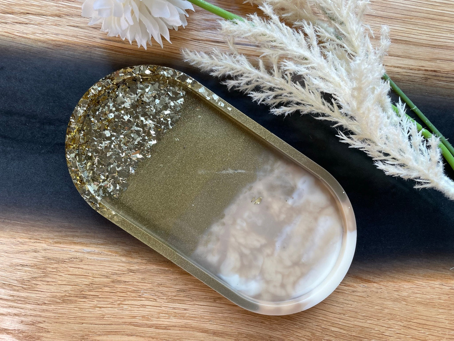 Schmuckschale / Tray / Marmor / Schale / Ringschale / Tablett / Seifenschale / Epoxidharz / Resin / Gold / Glitzer / Beige