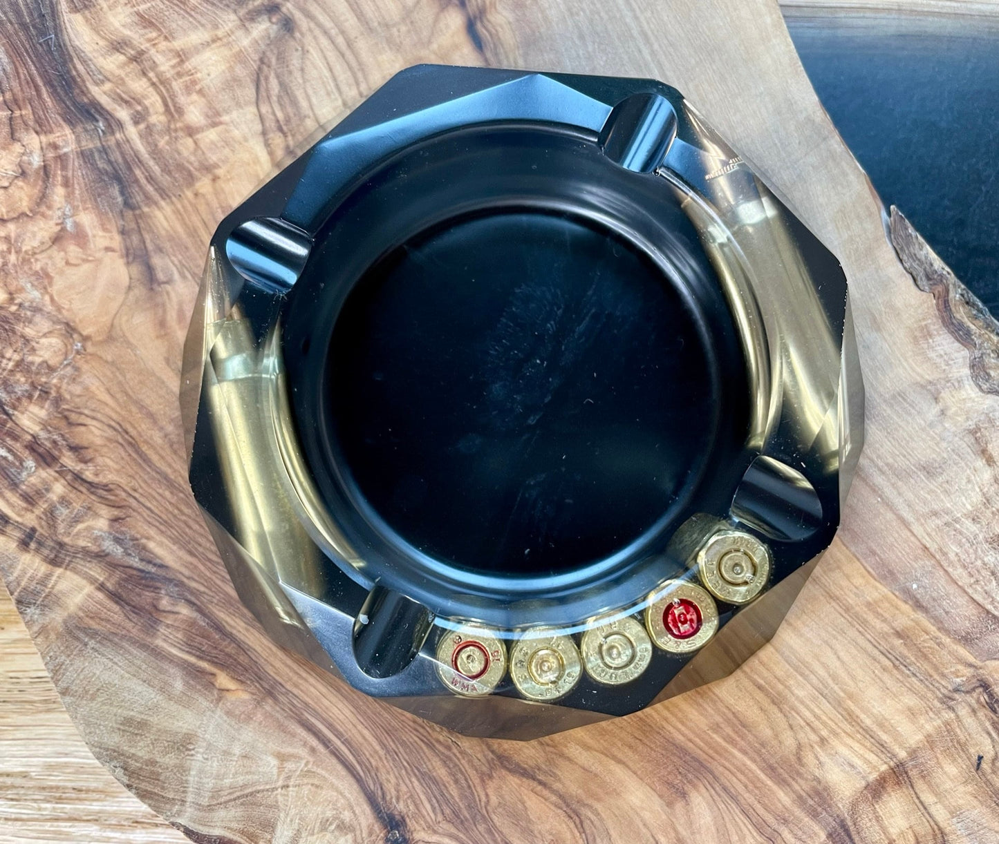 BÖSE Aschenbecher aus Resin-Vatertag-Dekoration-Männer Geschenk-Patronenhülsen-Army-Military-Bundeswehr-Ammo-Bullet-Jäger-Soldier-Garten