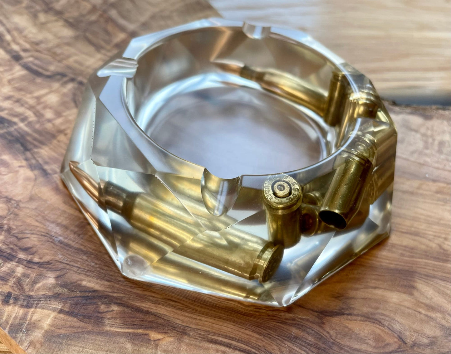 BÖSE Aschenbecher aus Resin-Vatertag-Dekoration-Männer Geschenk-Patronenhülsen-Army-Military-Bundeswehr-Ammo-Bullet-Jäger-Soldier-Garten