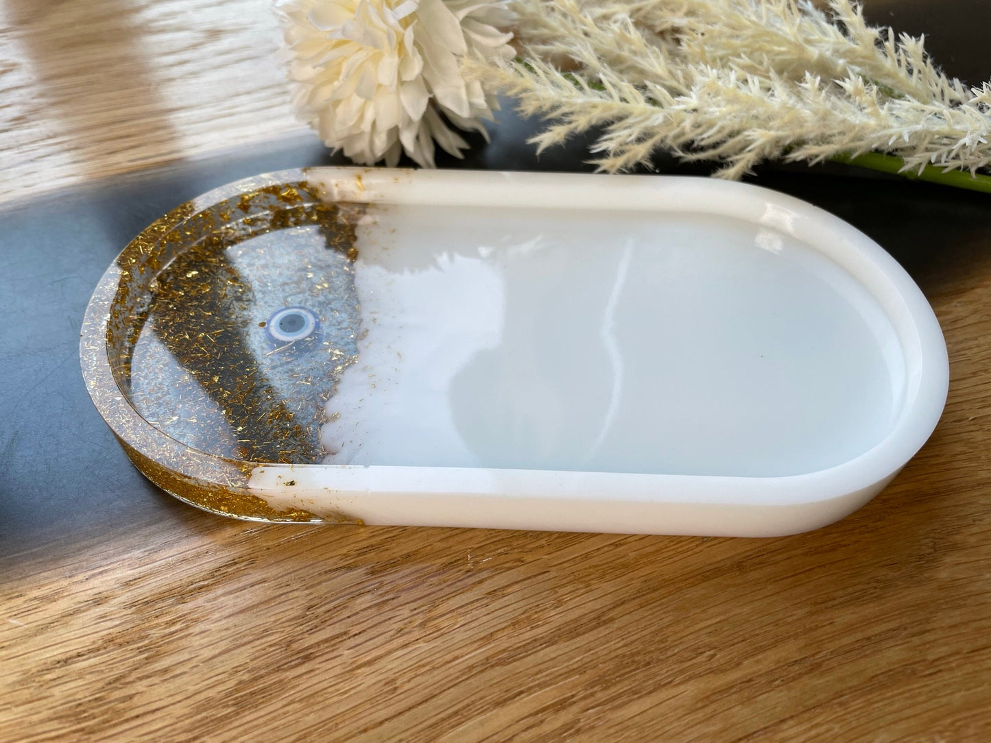 Schmuckschale / Tray / Schale / Ringschale / Tablett / Seifenschale / Epoxidharz / Resin / Gold / Weiß / Türkisches Auge / Nazar-Amulett