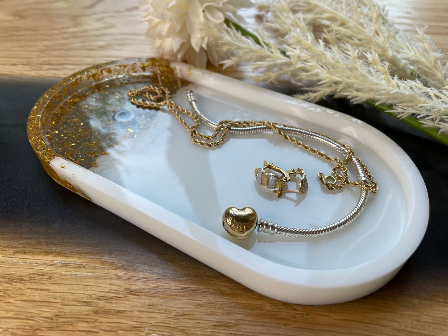 Schmuckschale / Tray / Schale / Ringschale / Tablett / Seifenschale / Epoxidharz / Resin / Gold / Weiß / Türkisches Auge / Nazar-Amulett