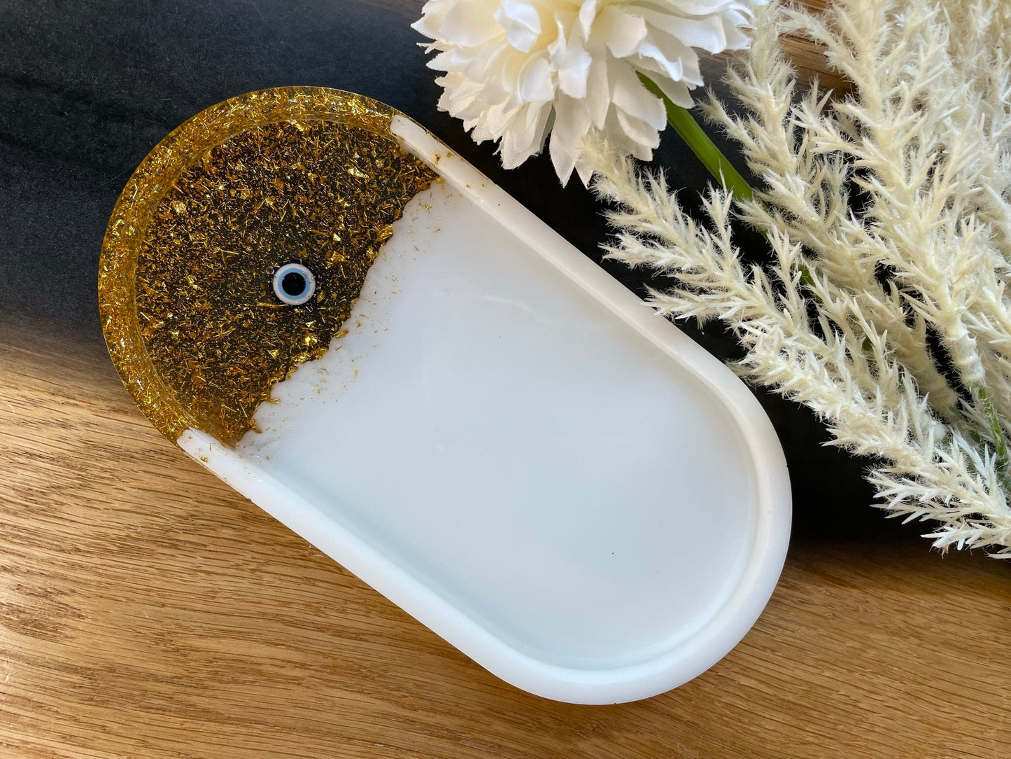 Schmuckschale / Tray / Schale / Ringschale / Tablett / Seifenschale / Epoxidharz / Resin / Gold / Weiß / Türkisches Auge / Nazar-Amulett