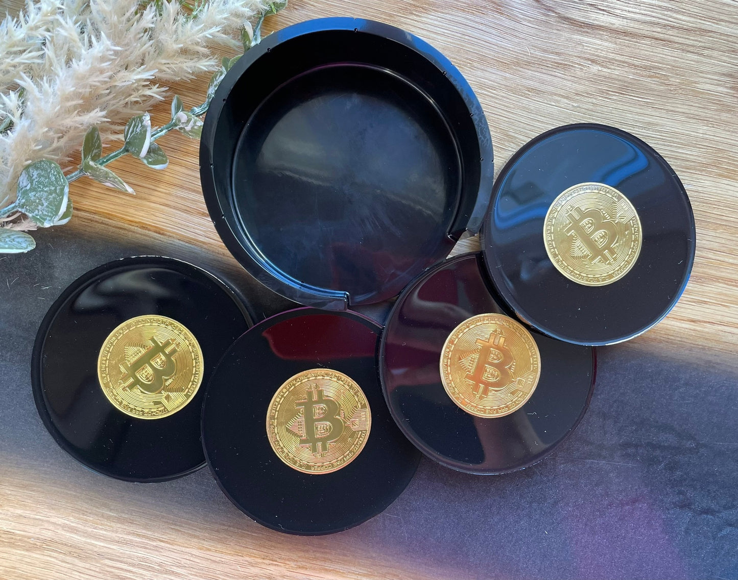 Bitcoin Untersetzer Set-BTC-mit 4 Untersetzer-Stocks-Epoxid-Krypto-Money-Home-Coaster-Forex-Bar-Crypto-Trading-Kurs-Börse-Resin-Dollar-Bulle