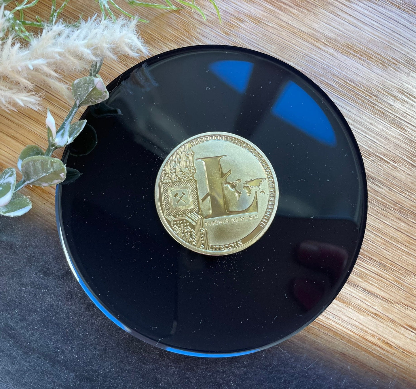ETH-LTC-XRP Untersetzer aus Resin-Stocks-Resin-Krypto-Money-Home-Coaster-Forex-Bar-Crypto-Trading-Kurs-Börse-Resin-Dollar-Bulle-Geschenk
