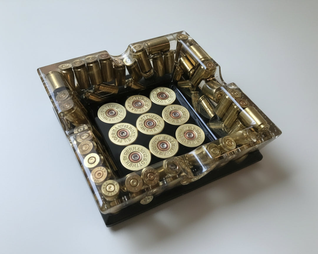 Ausgefallener Epoxidharz Aschenbecher mit echten, gebrauchten Patronenhülsen - perfektes Geschenk für Männer