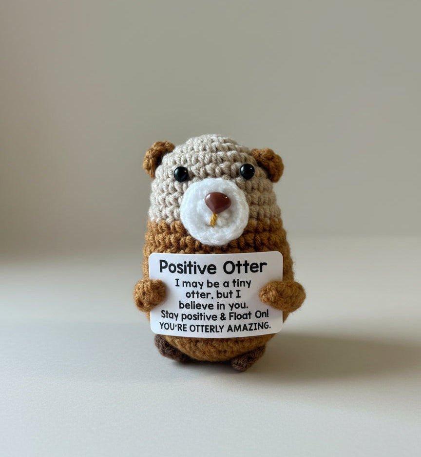 Positive Otter - Gehäkelter Otter im Studio fotografiert