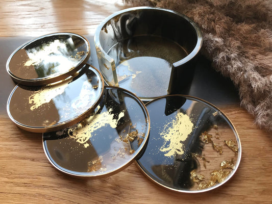 Untersetzer Set / mit 4 Untersetzer / Home / Epoxid / Resin  / Coaster / Party / Bar / Dekoration / Gold / Wohndeko / Balkon / Hochzeit