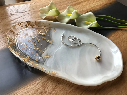 Tray / decorative tray / jewelry tray / gift / bowl / decorative tray / epoxy resin / resin / wedding / home decor / home / table decoration