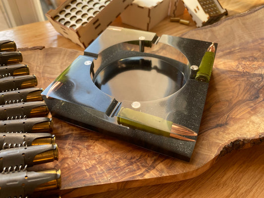 XL Aschenbecher aus Resin mit Patronenhülsen