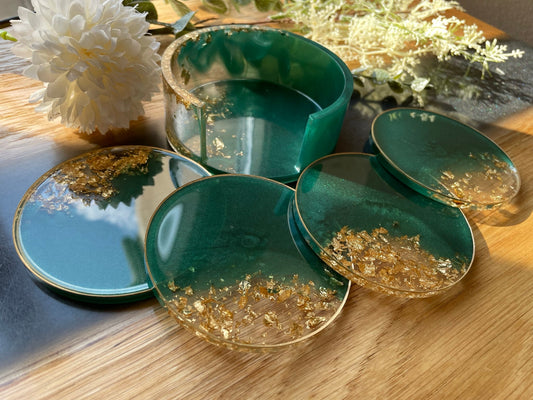 Untersetzer Set / mit 4 Untersetzer / Home / Epoxid / Dekoration / Coaster / Resin / Grün / Gold / Party / Balkon / Terasse / Bar / Deko